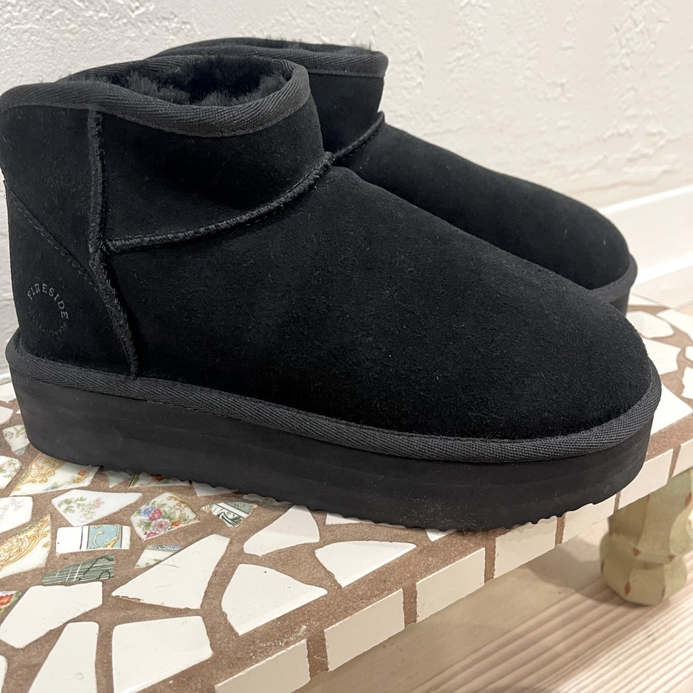 Dearfoams Platform Booties Sz 8 NWOT